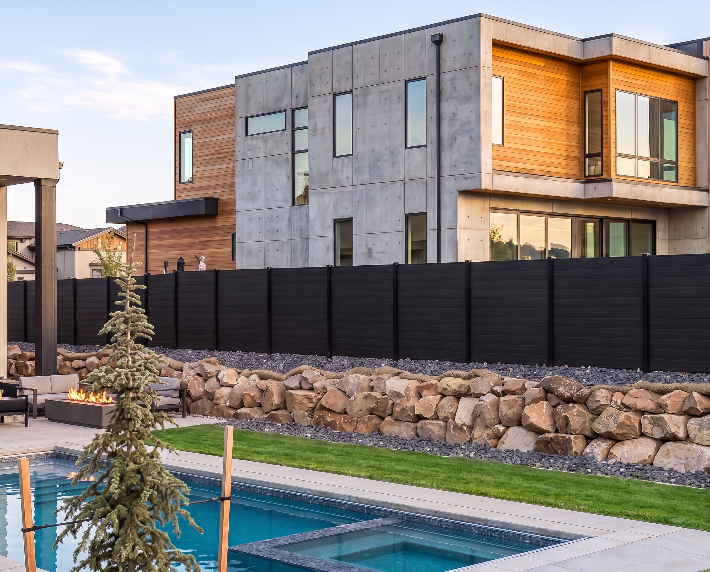 Charcoal Courtyard Compoxen composite fence installation